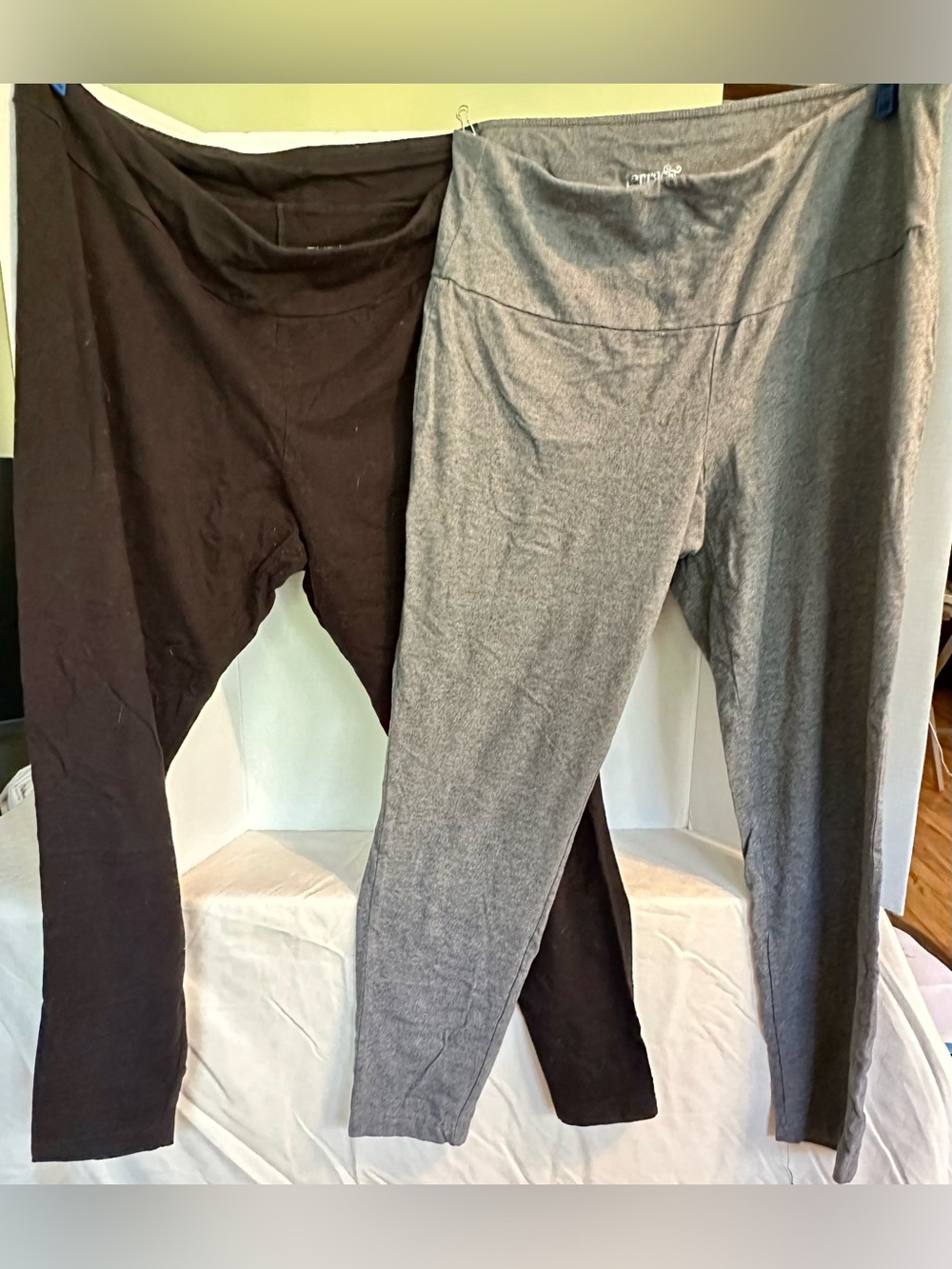 Terra & Sky Black and Gray Legging Set